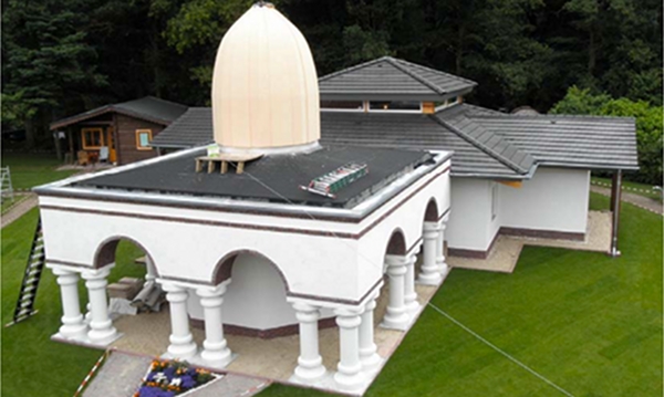 Unieke veiling van specifieke Babaji-items voor bouw tempel in Loenen img